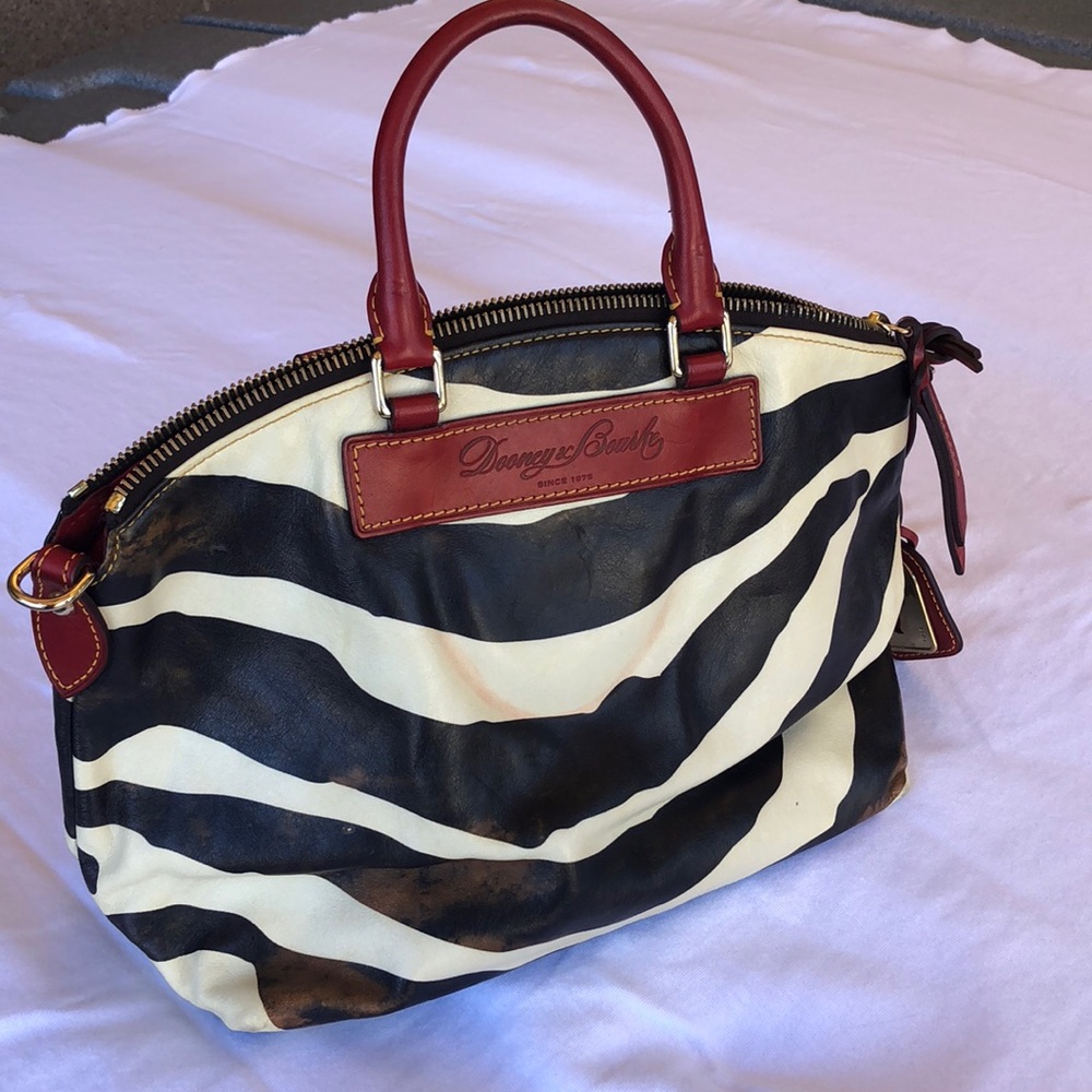Red / white zebra print purse